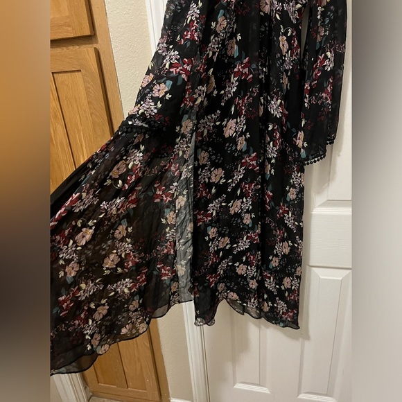 NICHOLAS Floral Chain Neck Wrap Silk Dress
size 2 - Picture 7 of 14